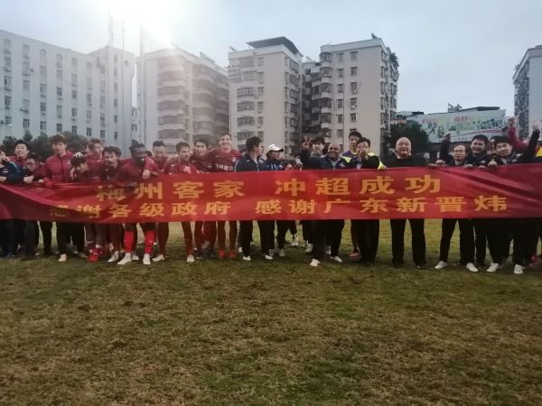 客观来说，中国的视频网站会员价格较国外来说已经是比较低的价格，但为什么这些视频网站的用户 视频网站会员提价的「两种力量」 2021-04-04 中概股集体大跌;腾讯视频会员达1.23亿 2021-03-25 长视频的会员战事：从争规模到争人心 2021-11-24 流媒体会员涨价，为啥音乐比视频难？